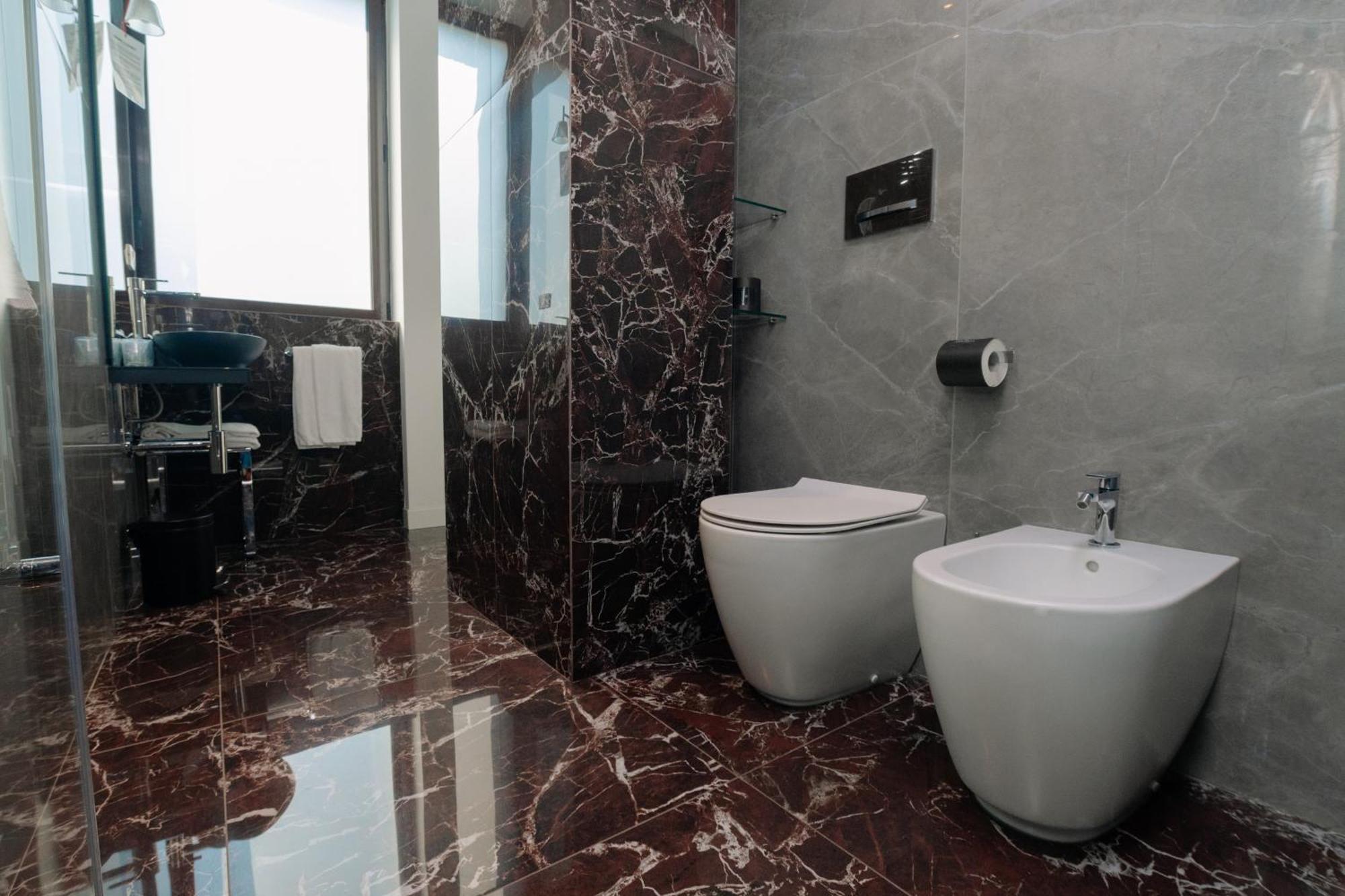 Hotel 10 Keys Milano 4*